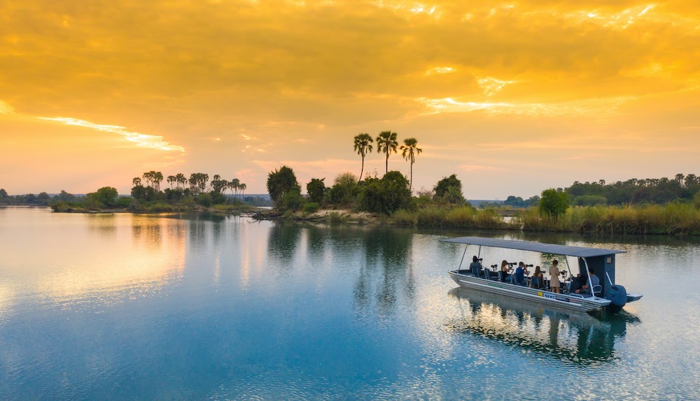 photographic cruise on the Zambezi river, Victoria Falls