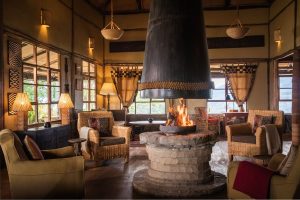 volcanoes-safaris-virunga-lodge-lounge-fireplace
